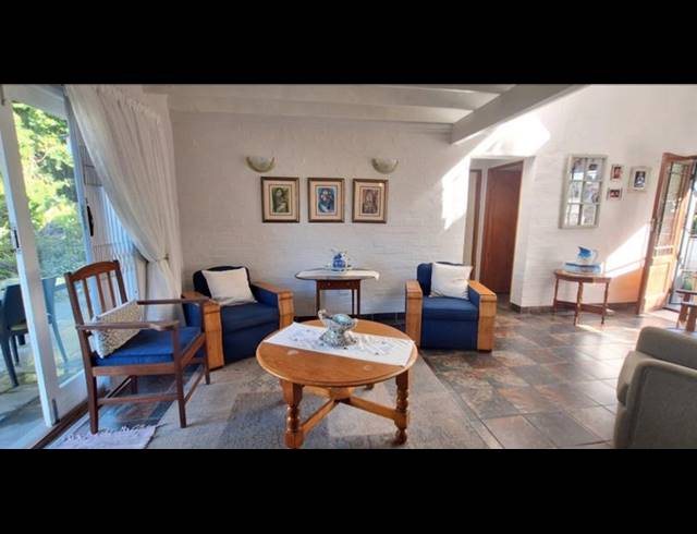 2 BEDROOM HOUSE FOR SALE IN FRAAIUITSIG